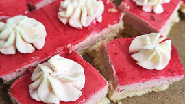 Lenčiny jahodové řezy