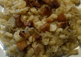 Halušky se zelím a slaninou