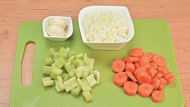 Králičí rajčatové ragú