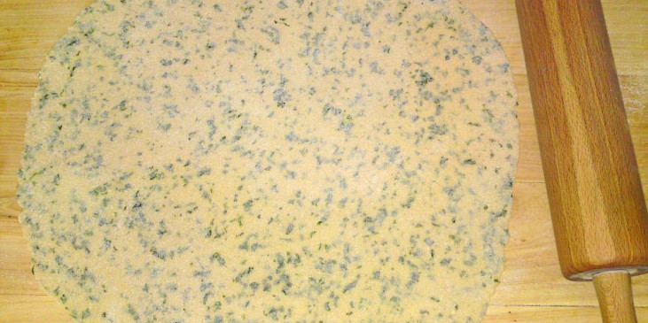 Kuřecí polévka s bylinkovými nudlemi