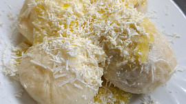 Kynuté ovocné knedlíky