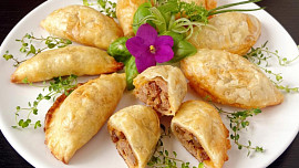 Pečené španělské pirožky