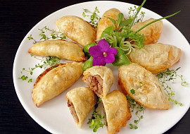 Pečené španělské pirožky