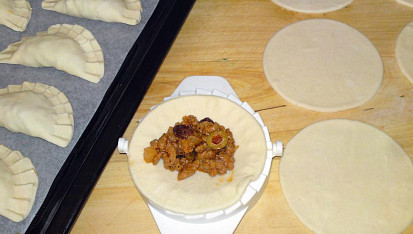 Pečené španělské pirožky