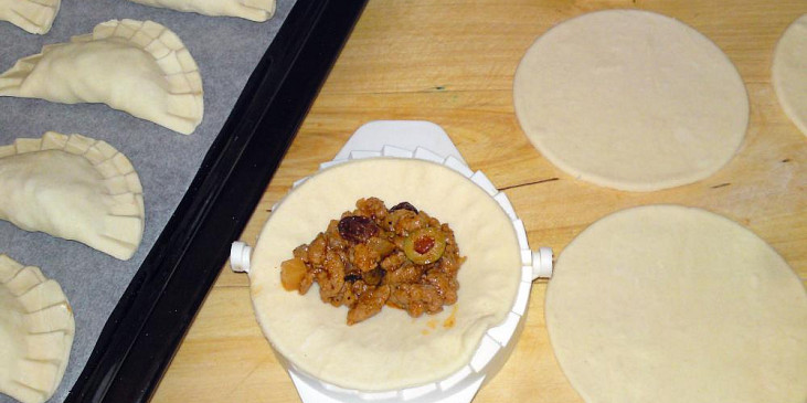 Pečené španělské pirožky