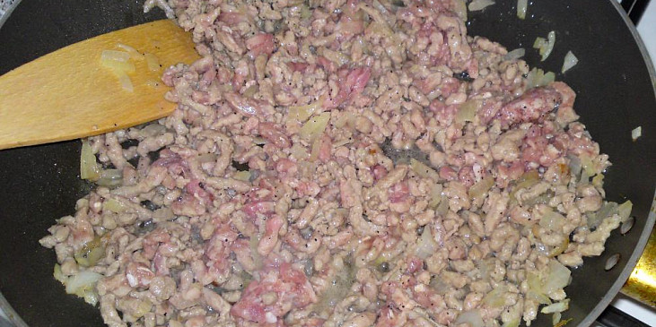 Pečené španělské pirožky