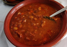 Pikantní fazolový guláš