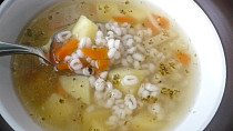 Polévka z uzeného masa