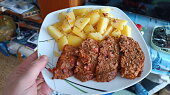 Sekaná (Sekaná na talíři.)