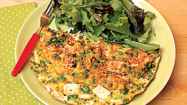 Vaječná omeleta s tofu, hráškem a kukuřicí