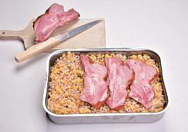 Zapečený šoulet s uzeným masem