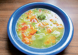 Zeleninová polévka s pohankovou krupicí