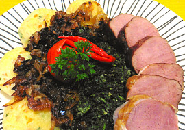 Bramborové knedlíky s uzenou panenkou