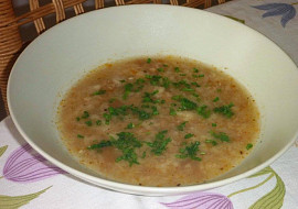 Chlebová polévka s cibulí a s česnekem