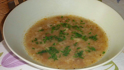 Chlebová polévka s cibulí a s česnekem
