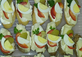 Sýrovo-česneková pomazánka na chlebíčky