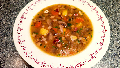 Uzená žampionová polévka