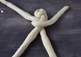 Vánoční vrkoče (vánočky ze čtyř pramenů)