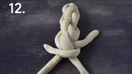 Vánoční vrkoče (vánočky ze čtyř pramenů)