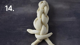 Vánoční vrkoče (vánočky ze čtyř pramenů)