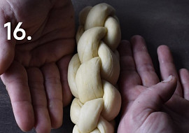 Vánoční vrkoče (vánočky ze čtyř pramenů)