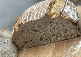 Domácí kmínový chleba přes noc