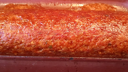 Marinovaná roláda z mletého masa plněná špenátem, žampiony a sýrem