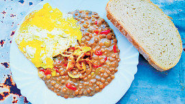 Pikantní čočka se zeleninou