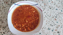 Polévka z červené čočky, mrkve s rajčaty