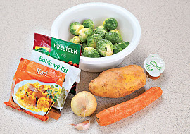 Růžičková kapusta s mrkví a bramborem na kari