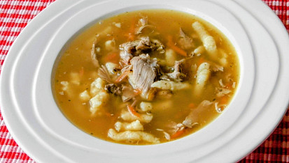 Sýrová polévka se sýrovými nočky