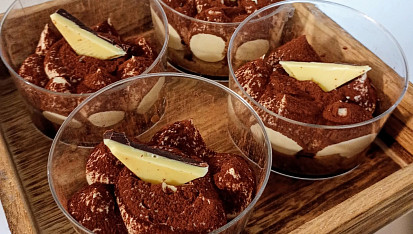 Tiramisu v poháru/ve skleničce