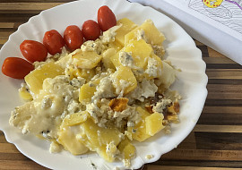 Zapečený květák s bramborami a nivou (Rychlý výborný oběd)