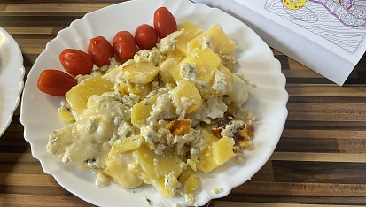 Zapečený květák s bramborami a nivou, Rychlý výborný oběd