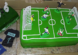 Fotbalové hřiště pro dva fotbalisty(10 a 15let)