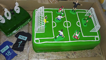 Fotbalové hřiště pro dva fotbalisty(10 a 15let)