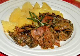 Kuřecí játra na rozmarýnu