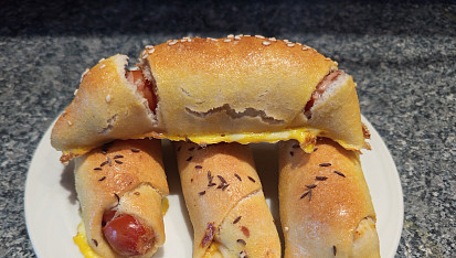 Párky v rohlíku, Já nedala nahoru sýr, ale posyp