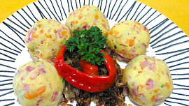 Veselé bramborové knedlíky