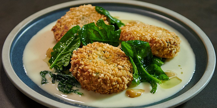 Bramborové karbanátky s modrým sýrem podle Marka Fichtnera