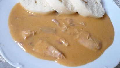 Paprikáš ze slepice (maďarský recept)