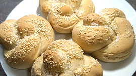 Pšeničné rohlíky (pečivo)