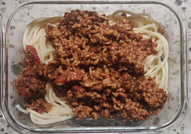 Špagety s mletým masem a rajčaty