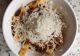 Špagety s mletým masem a rajčaty