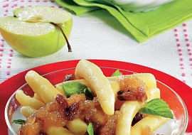 Bramborové šišky s jablečnými povidly