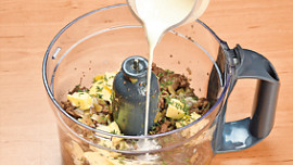 Domácí paštika v košíčku z listového těsta