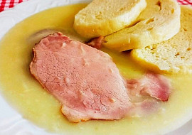 Křenová omáčka s uzeným