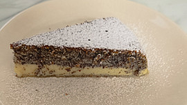 Makové řezy s podivným názvem Čuč na drát