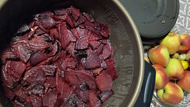 Pečená červená řepa