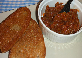 Pikantní lilková pomazánka